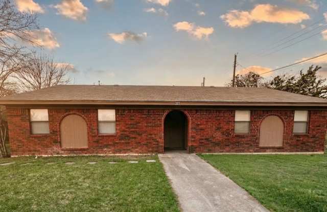 811 N 5TH ST photos photos