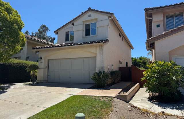 Rent a Beautiful Home Backing the Golf Course in Eastlake Greens Gallery 3