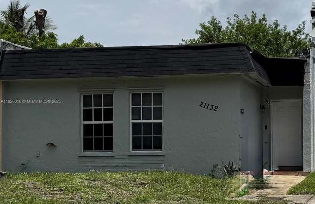 21132 NW 39th Ave photos photos