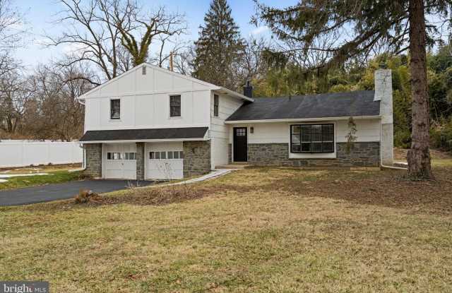 383 UPPER GULPH Road photos photos