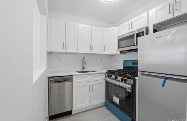 671 Bronx River Road Gallery 4