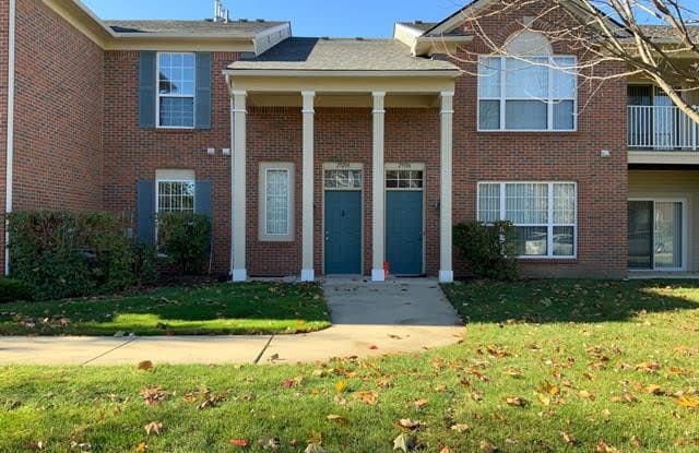 29208 CHESAPEAKE Circle - 29208 Chesapeake Circle, Commerce, MI 48390