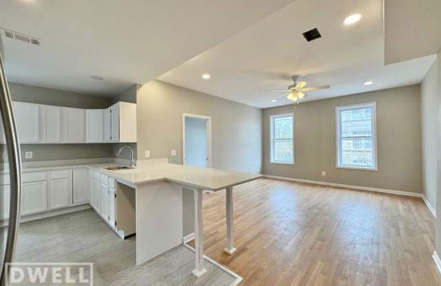 1013 West 19th St. photos photos
