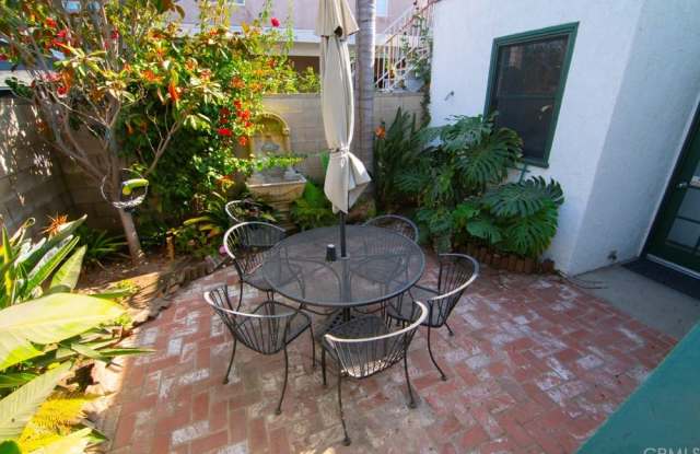 1054 Ximeno Avenue Gallery 4