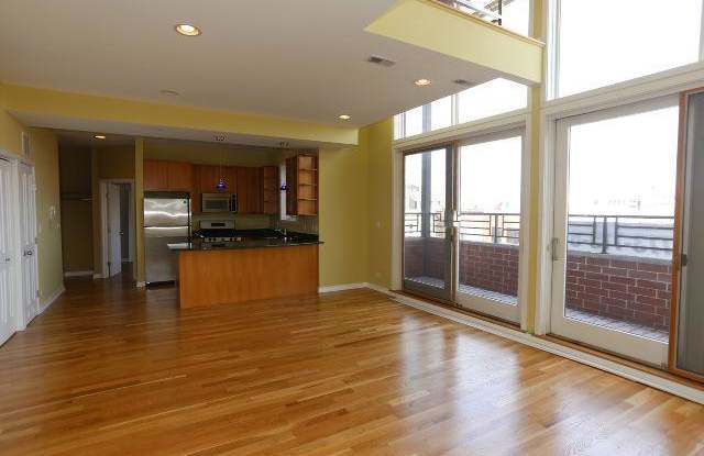 1150 Hoyne Gallery 4