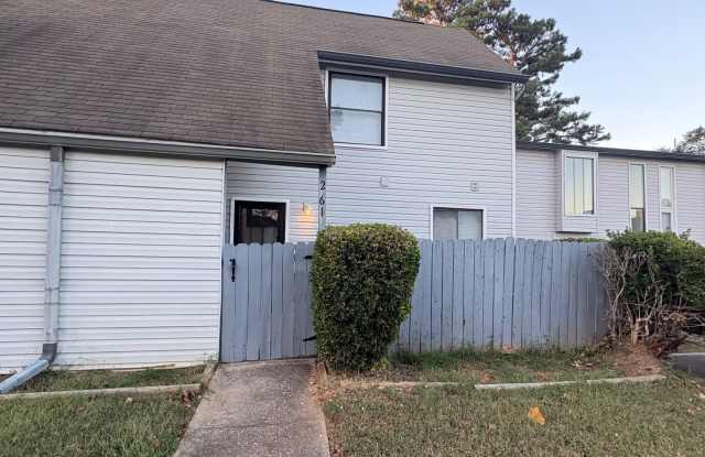 261 Country Club Drive Gallery 2
