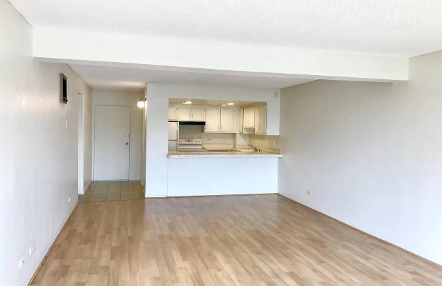 4944 Cass Street #307 - 307 photos photos