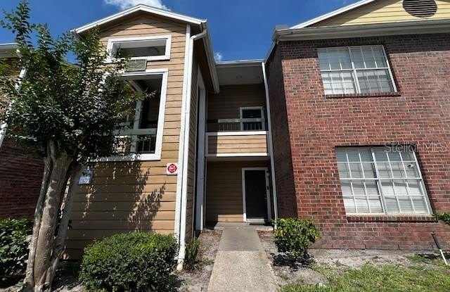 4275 PERKINSHIRE LANE - 4275 Perkinshire Lane, Orlando, FL 32822