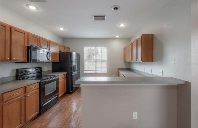 4951 ELIZABETH Court Gallery 3