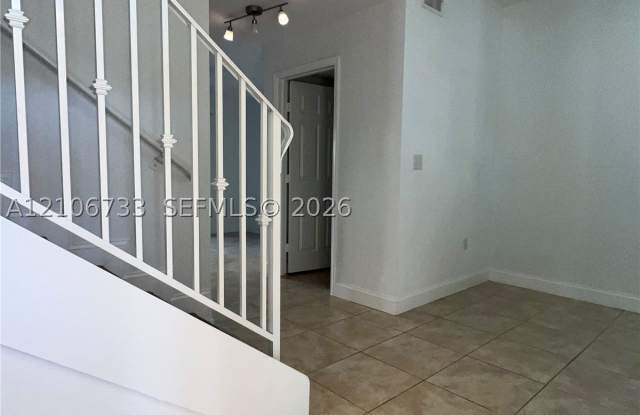 17853 NW 74th Path Gallery 3