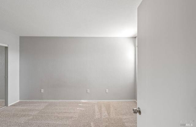 2915 N. Texas Street #141 Gallery 4