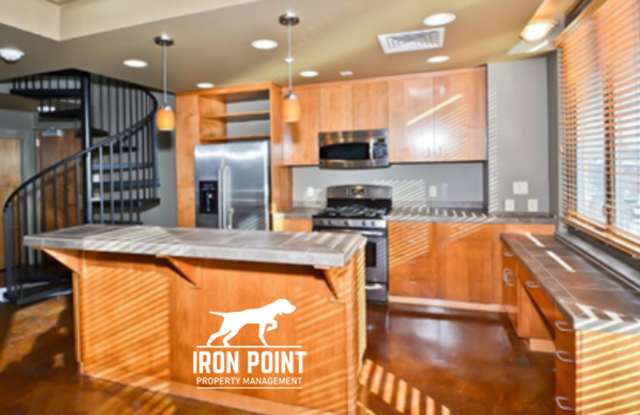 2399RIVERWALK photos photos