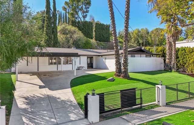 5633 Rawlings Avenue - 5633 Rawlings Avenue, Los Angeles, CA 91367