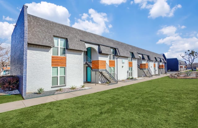 Fleetwood Apartment Homes Gallery 2