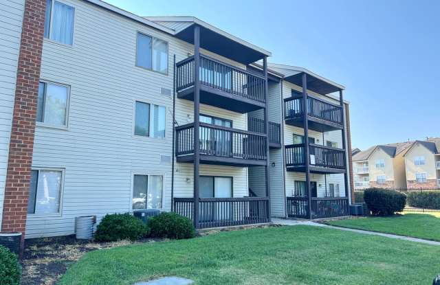 1bth 1bth Condo in Hampton Gallery 1
