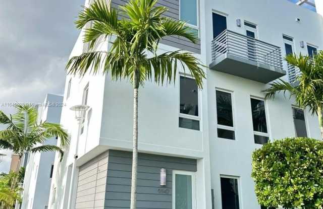 9147 NW 33rd St - 9147 Northwest 33rd Street, Doral, FL 33178