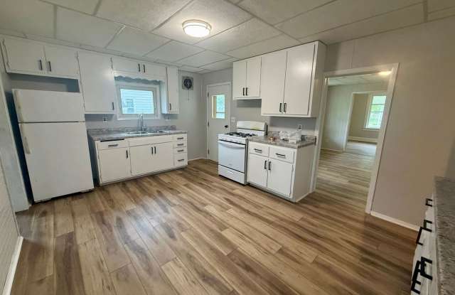 3 Bed 2 Bath Single Family Home in Wausau photos photos