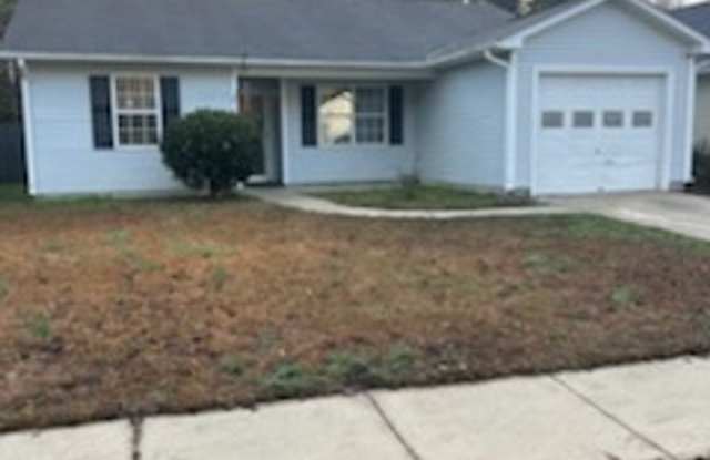 3 bedroom 2 bath home - 3046 Foxhorn Road, Jacksonville, NC 28546