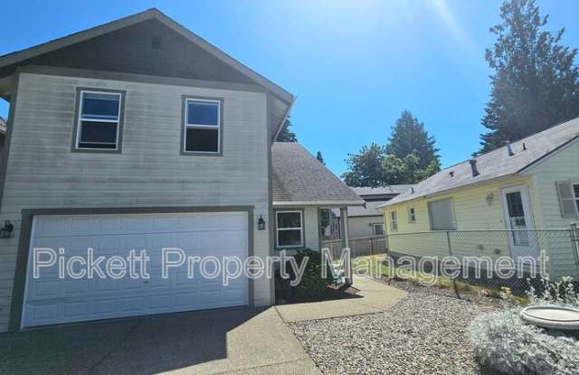 102 Goldenrod St photos photos