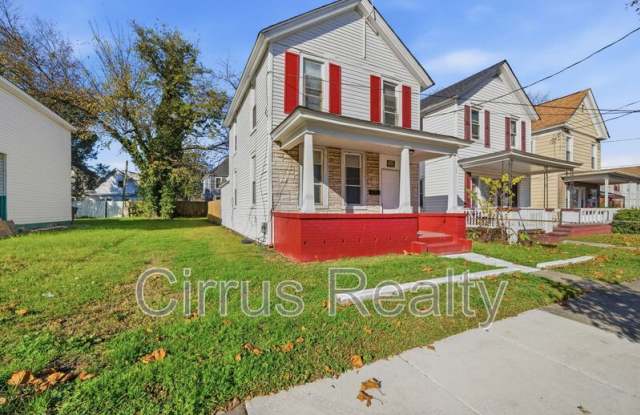 1027 27th St photos photos