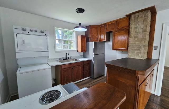 2 Bedroom 1 Bath Home in Radford Available Nov. 2026 Gallery 4
