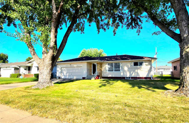 1133 N Howard photos photos