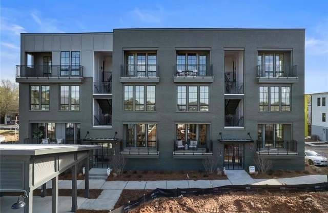 1290 Longreen Terr NW Gallery 1