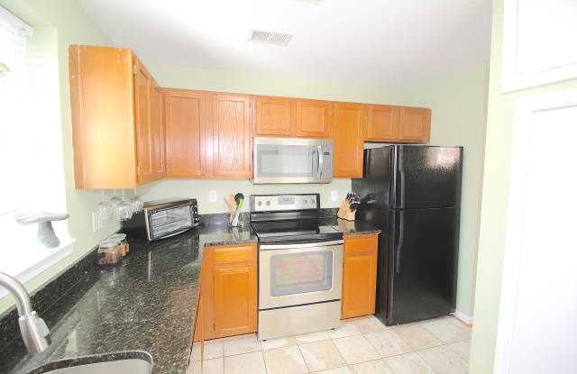 16190 Taconic Cir Gallery 4