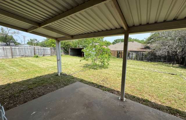 Corner Lot Home with Beautiful Trees photos photos