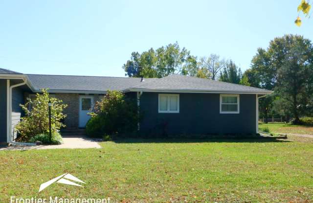 2607 Rogers photos photos