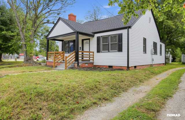 Charming 3BR House in Hampton Gallery 4