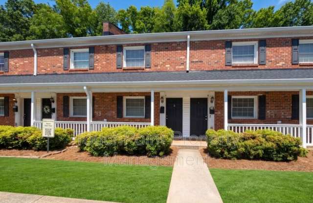 1215 Green Oaks Ln. photos photos