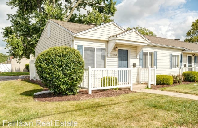 324 E. Fairlawn Dr. - 324 East Fairlawn Drive, Urbana, IL 61801
