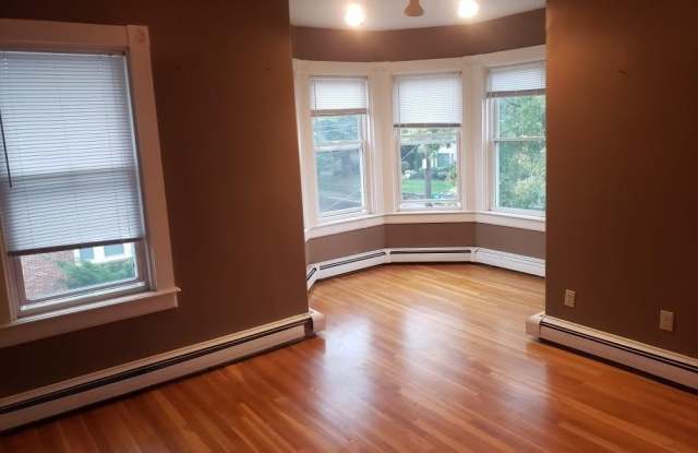 450 Laurel Hill Avenue photos photos