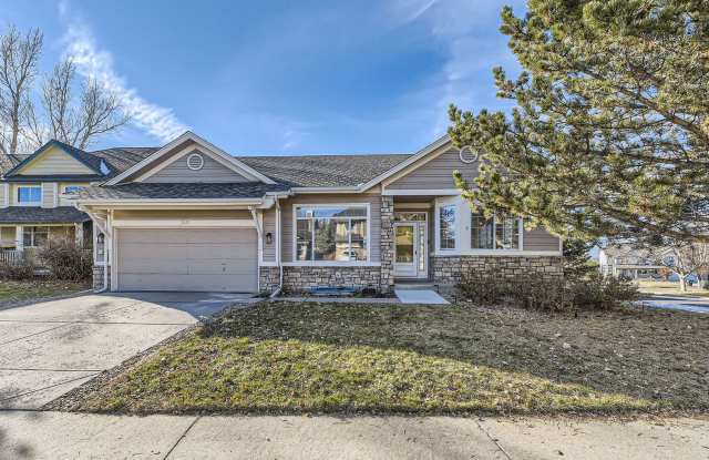 Spacious 4 Bed/ 3 Bath Home with Finished Basement photos photos