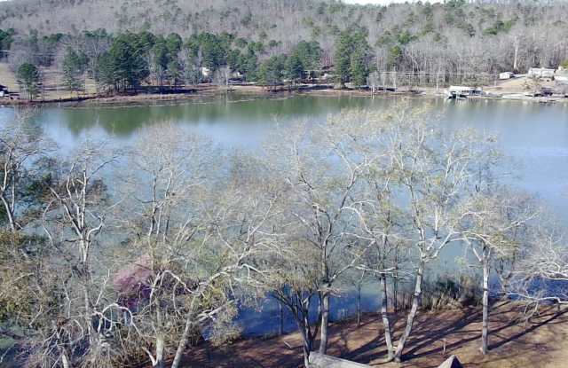 Coolant River Water Front 4 Bedrooms / 2 Full Bathrooms two Stories on Full Basement Gallery 4