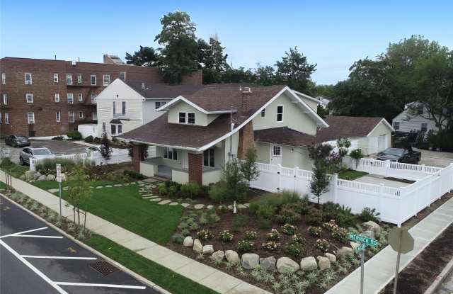 680 Merrick Road - 680 Merrick Road, Baldwin, NY 11510