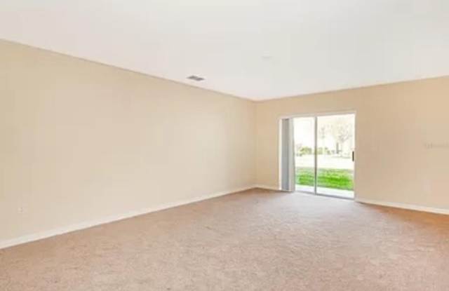 335 Carina Circle Gallery 4