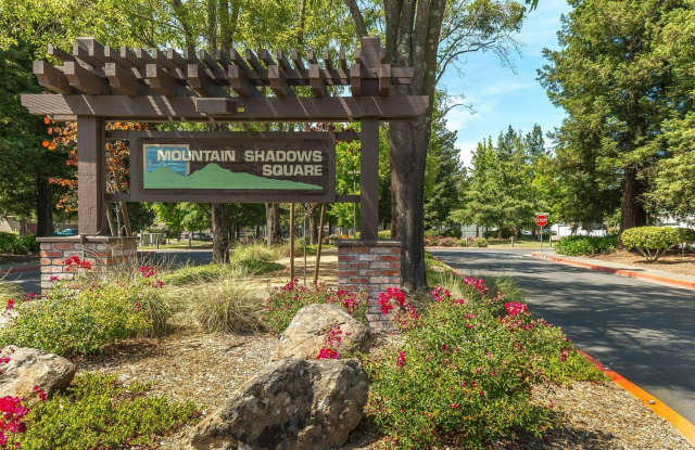 3 bedroom 2 bath Mountain Shadow Square - 80 Francis Circle, Rohnert Park, CA 94928 3 bedroom 2 bath Mountain Shadow Square - 80 Francis Circle, Rohnert Park, CA 94928