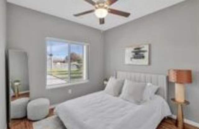 775 North Saint Paul Street - 100 Gallery 2