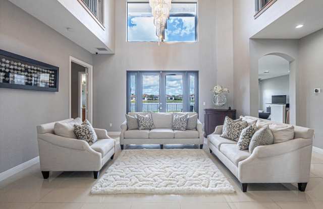8950 Lakeview Place photos photos