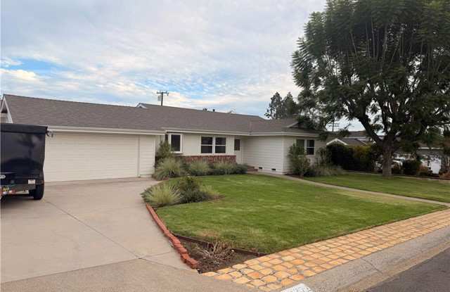 12772 Elizabeth Way Gallery 1