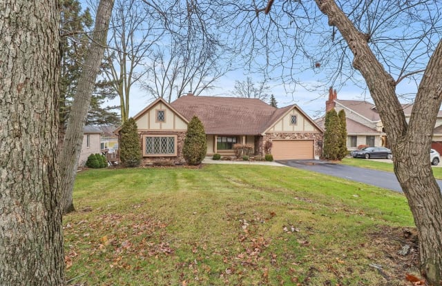 397 Wilshire Court - 397 Wilshire Court, Shorewood Forest, IN 46385