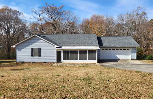 3 bedroom home in Lincolnton - 2527 Otis Dellinger Road, Lincoln County, NC 28092