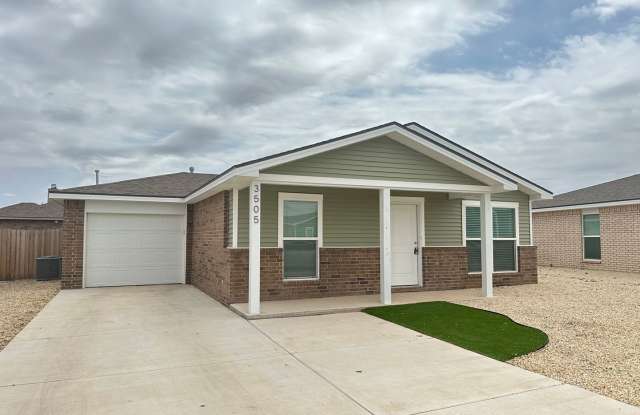 HALF OFF FIRST FULL MONTH OF RENT: Available August 29th! photos photos