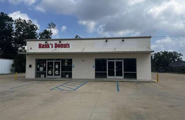 911 E Prien Lake Road 2 Gallery 1