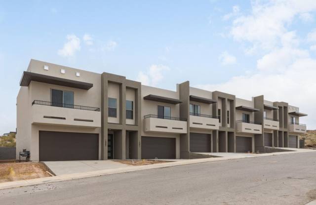 HURRICANE TOWNHOME!! Pet Friendly! photos photos