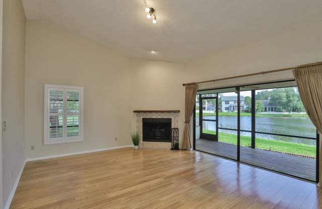 817 San Carlos Avenue Northeast - 1 Gallery 4