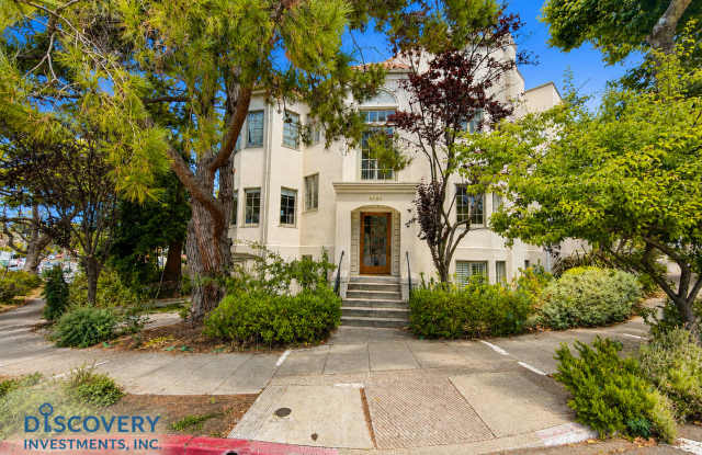 Classic Berkeley Condo with Tasteful Modern Updates photos photos Classic Berkeley Condo with Tasteful Modern Updates photos photos