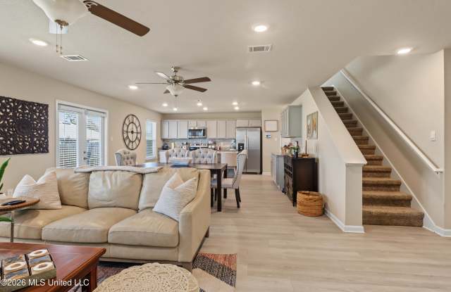 9337 Lexi Lane Gallery 4